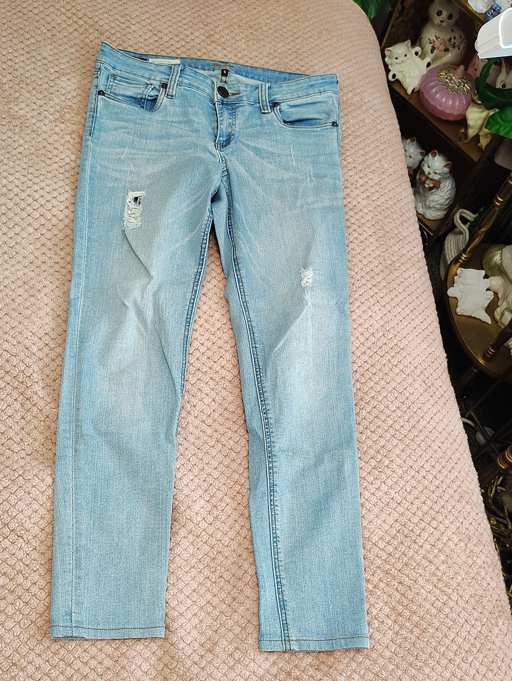 Kut from the Kloth Light Blue Skinny Jeans with Subtle Distressing